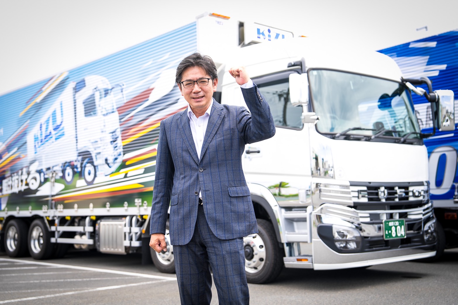 ６０周年記念ラッピングトラック